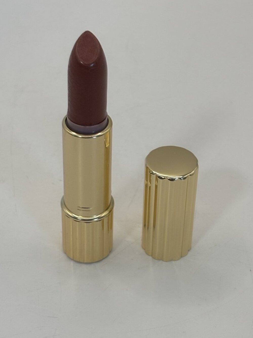 ESTEE LAUDER FUTURIST FULL TREATMENT LIPSTICK SPF 15 #10 FORWARD FIG *RARE* NEW